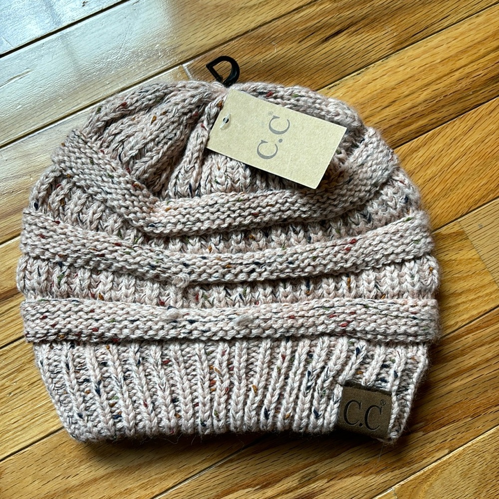 C.C Beanie Hat / Indi Pink